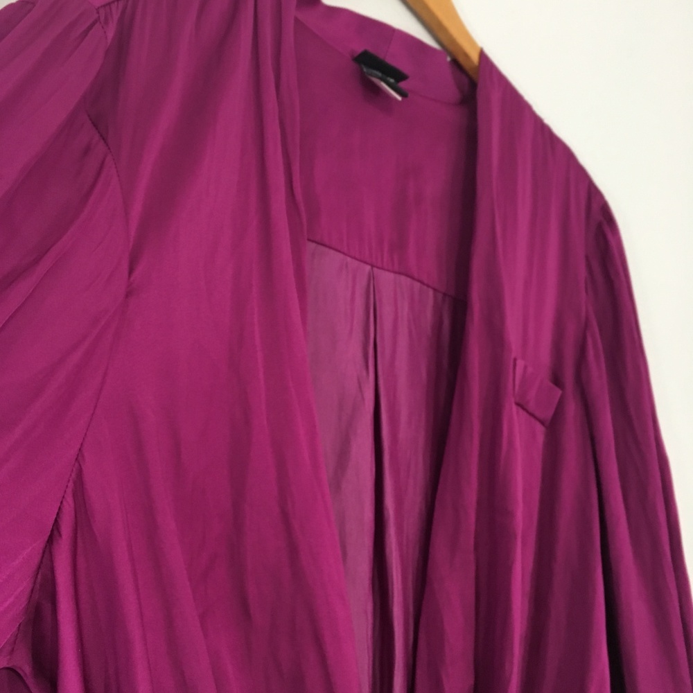 Torrid Purple Satin Surplice Blouse Tab Sleeves 4X - Picture 4 of 7
